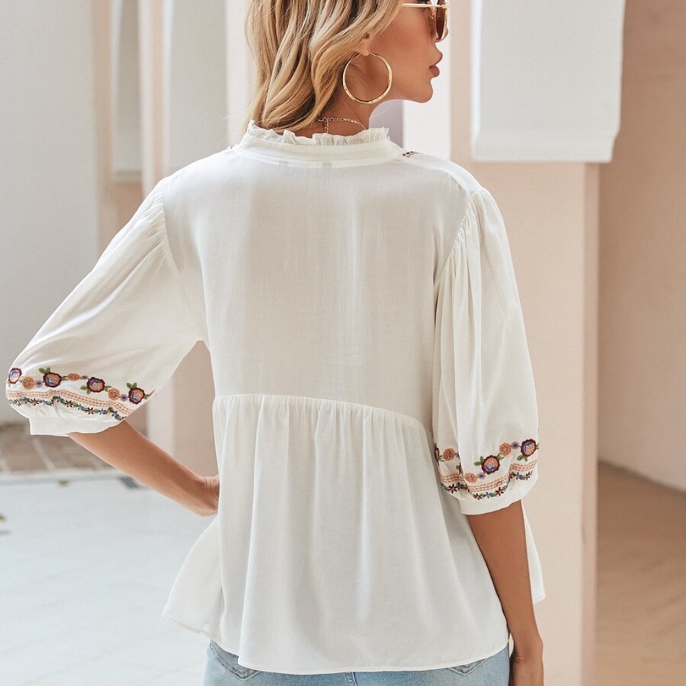 Bohemian White Floral Embroidered Puff Sleeve Top - Picture 3 of 8